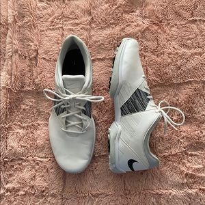 NEVER WORN Womens Nike Golf shoes size 10